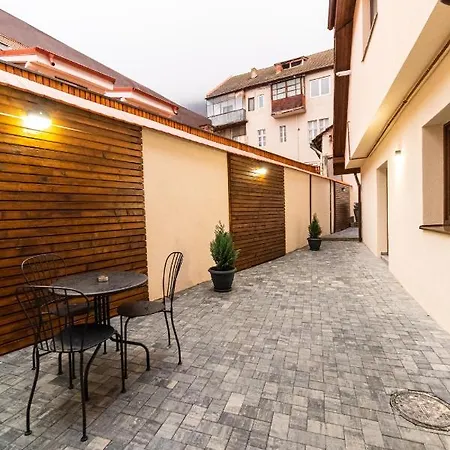 2 In The Same Building, Located In The Old Town Braşov