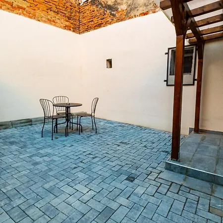 2 In The Same Building, Located In The Old Town Apartamento *